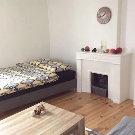Studio Prive A Deux Pas Du Vieux Marche Apartment *
